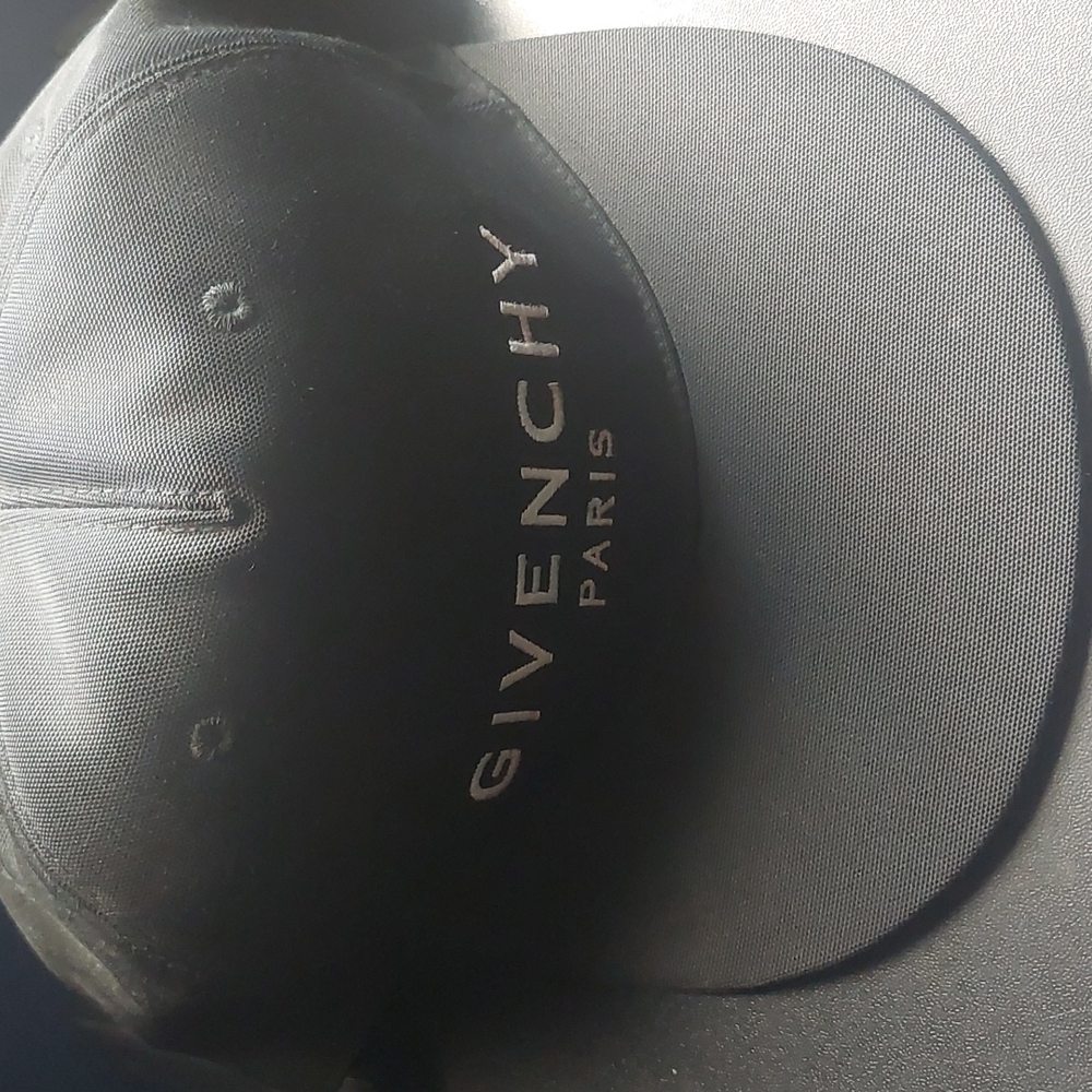 Givenchy flat bill cap Authentic